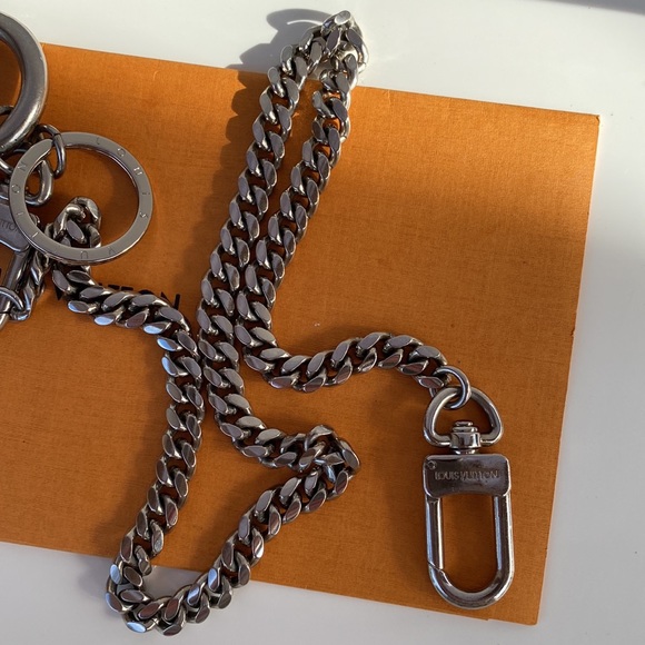 Rare Authentic Louis Vuitton Wallet Chain and Keychain 2 items 25.5” Unisex - Picture 12 of 17